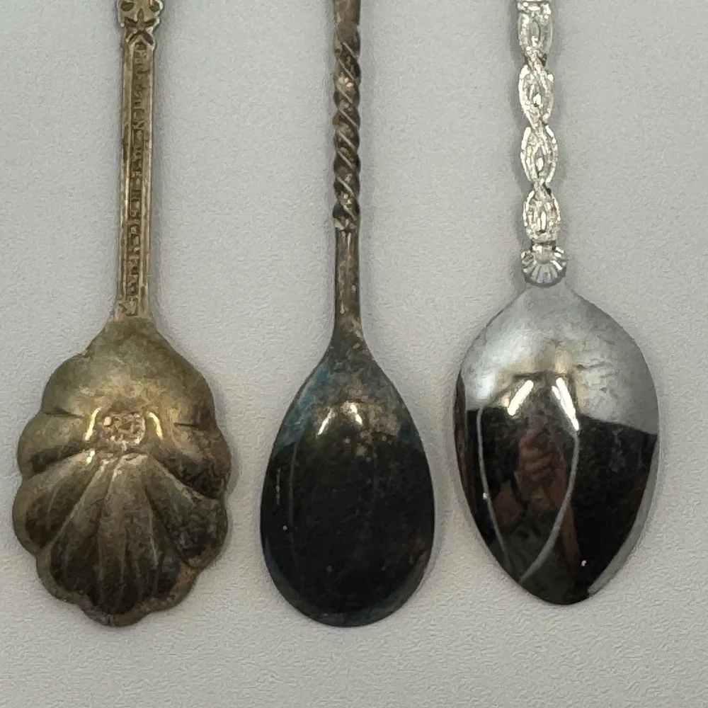 Vtg NZ Souvenir‎ Spoon Lot 3 Cameo Perfection Gilchrist Silverplate Collectible